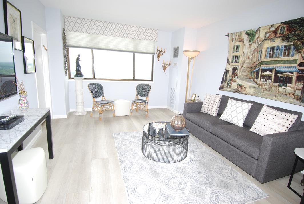 North Shore Towers Apt.