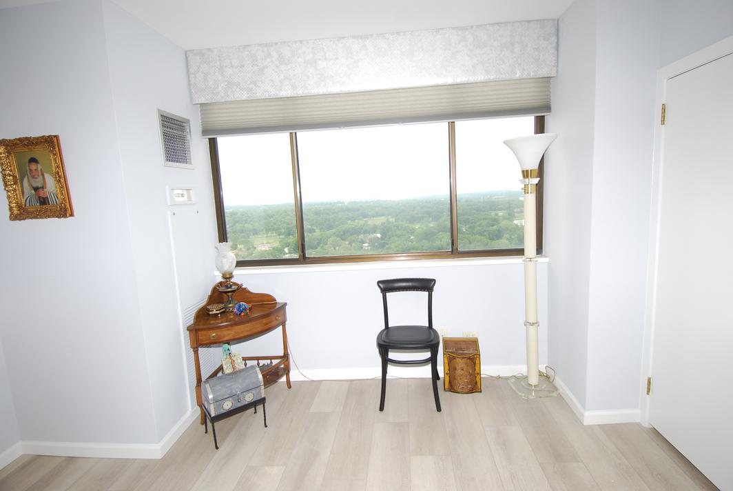 North Shore Towers Apt.