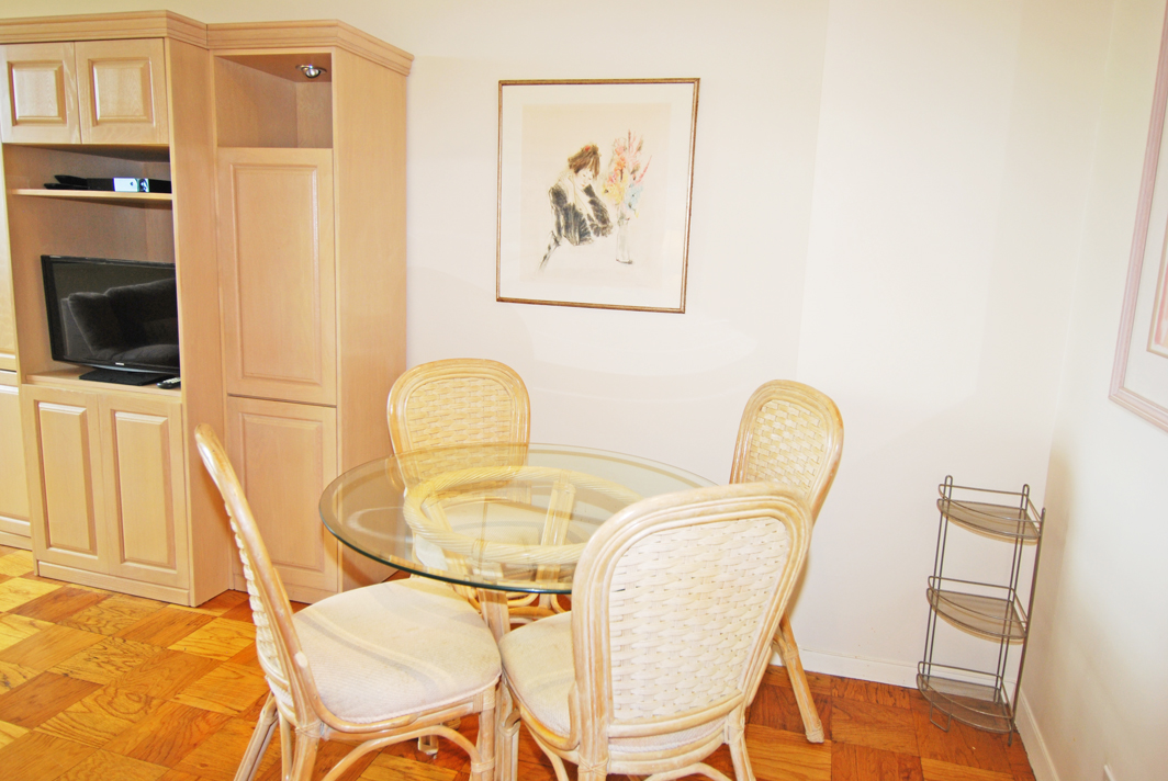 North Shore Towers Apt.