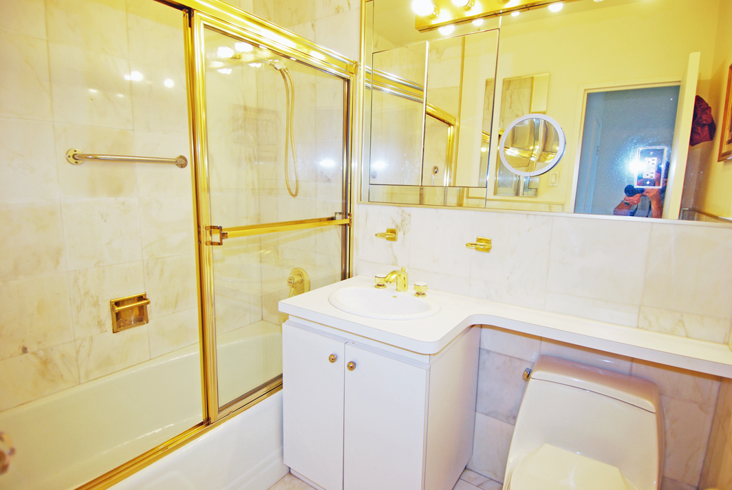 North Shore Towers Apt.