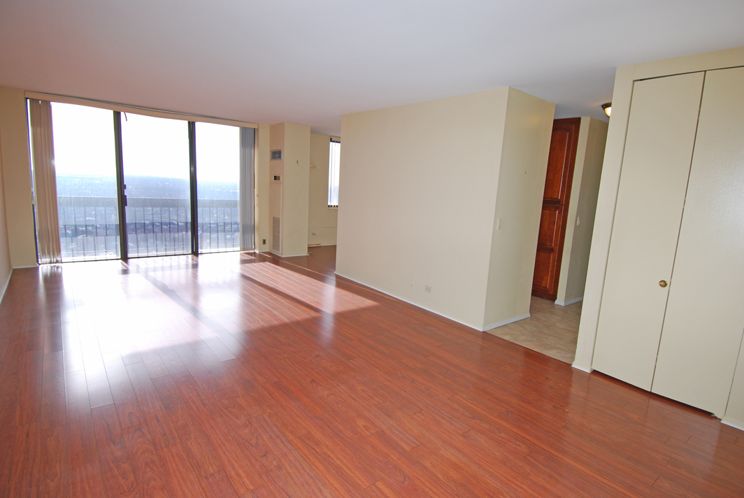 North Shore Towers Apt. 