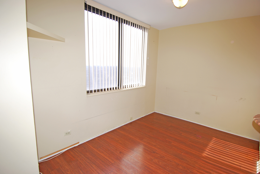 North Shore Towers Apt.