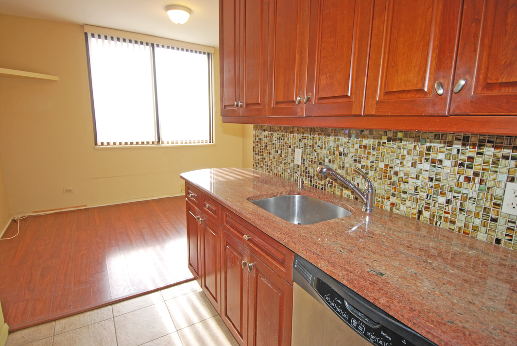 North Shore Towers Apt.