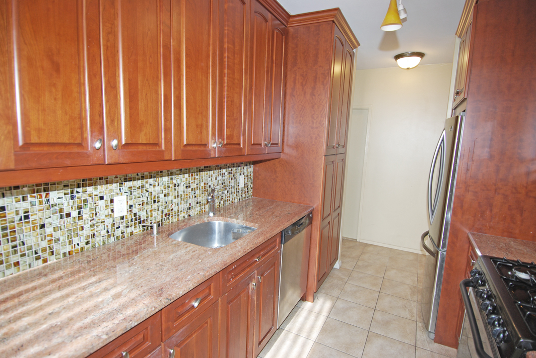 North Shore Towers Apt.