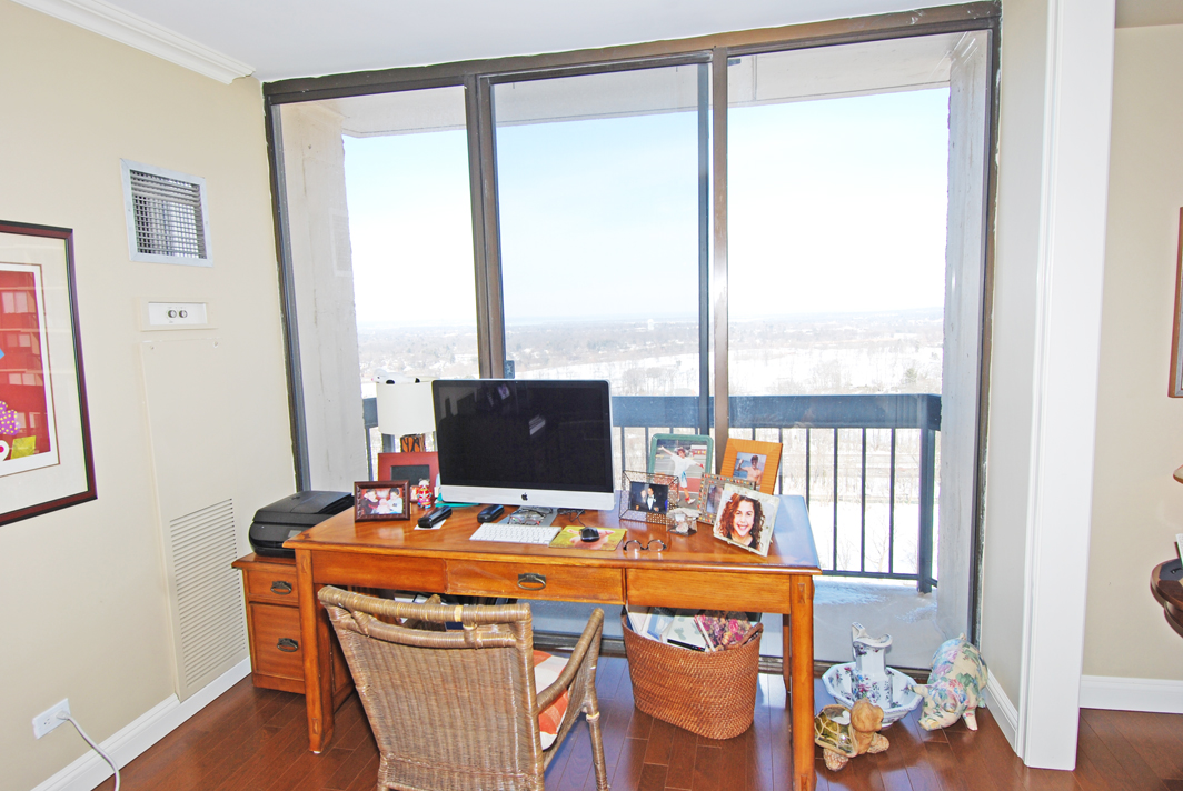 North Shore Towers Apt.