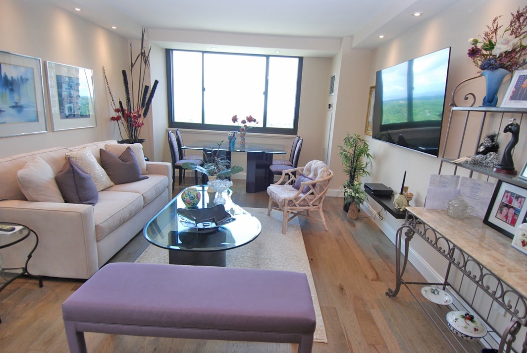 North Shore Towers Apt. 