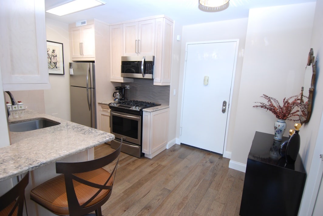 North Shore Towers Apt.