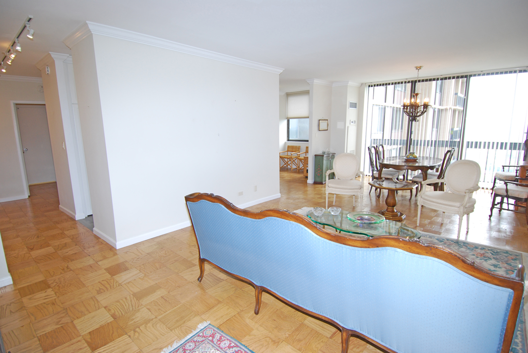 North Shore Towers Apt.