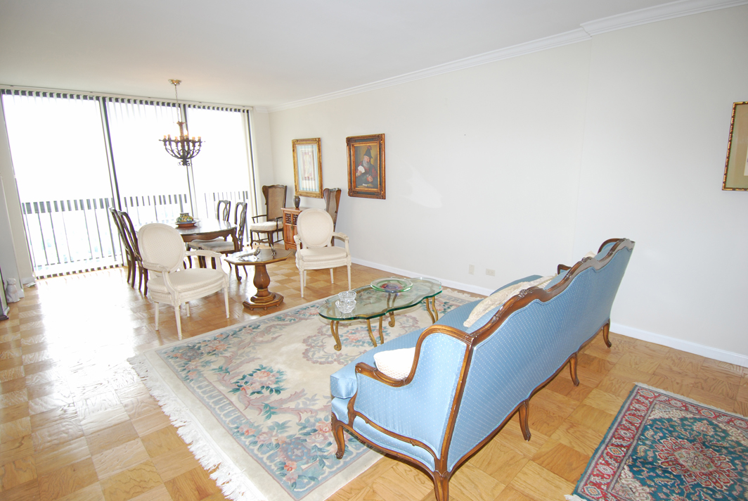 North Shore Towers Apt.