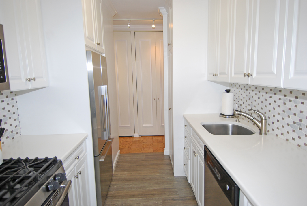 North Shore Towers Apt.