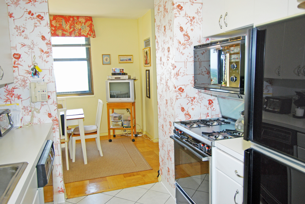 North Shore Towers Apt.