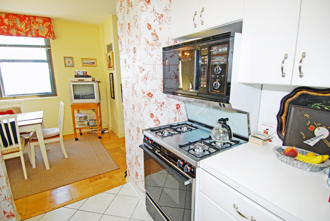 North Shore Towers Apt.