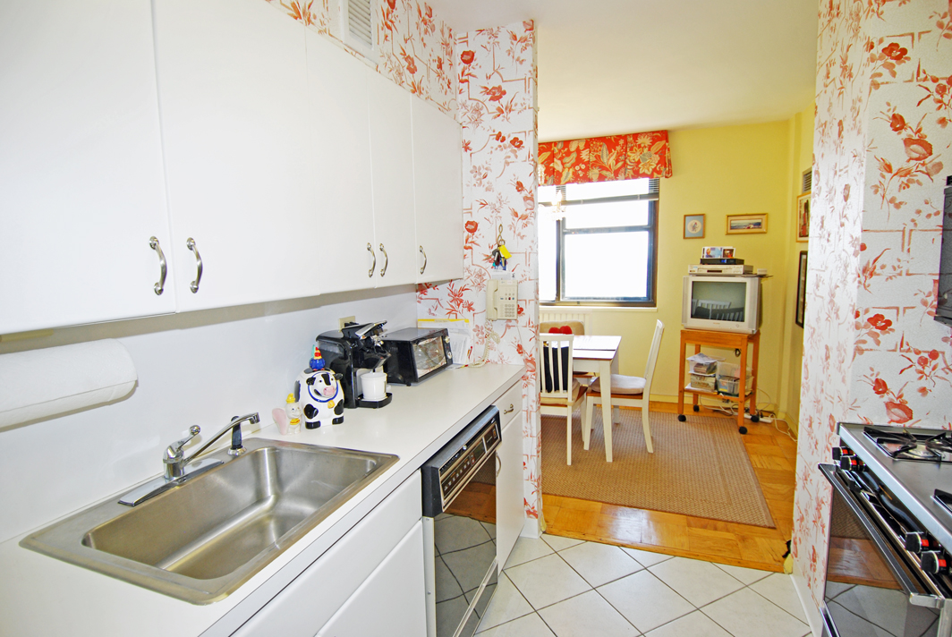 North Shore Towers Apt.