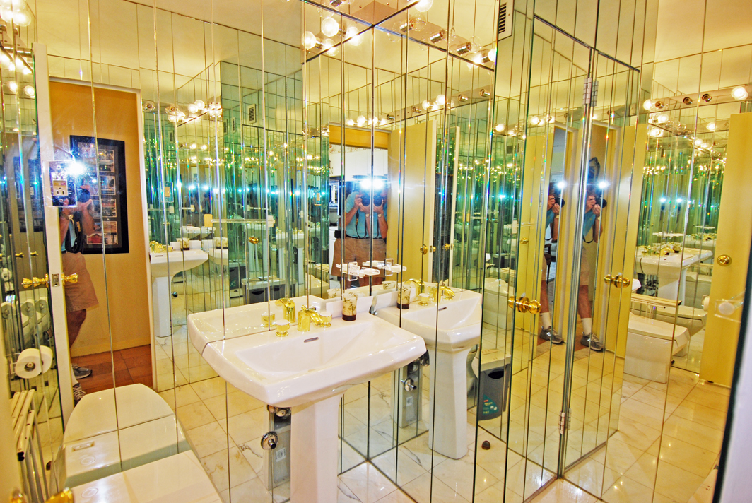 North Shore Towers Apt.