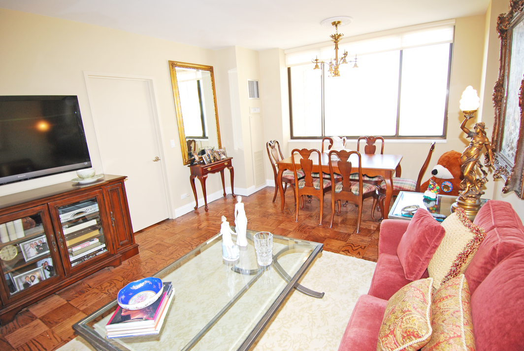 North Shore Towers Apt.