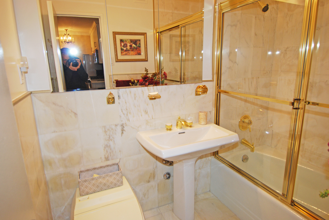 North Shore Towers Apt.