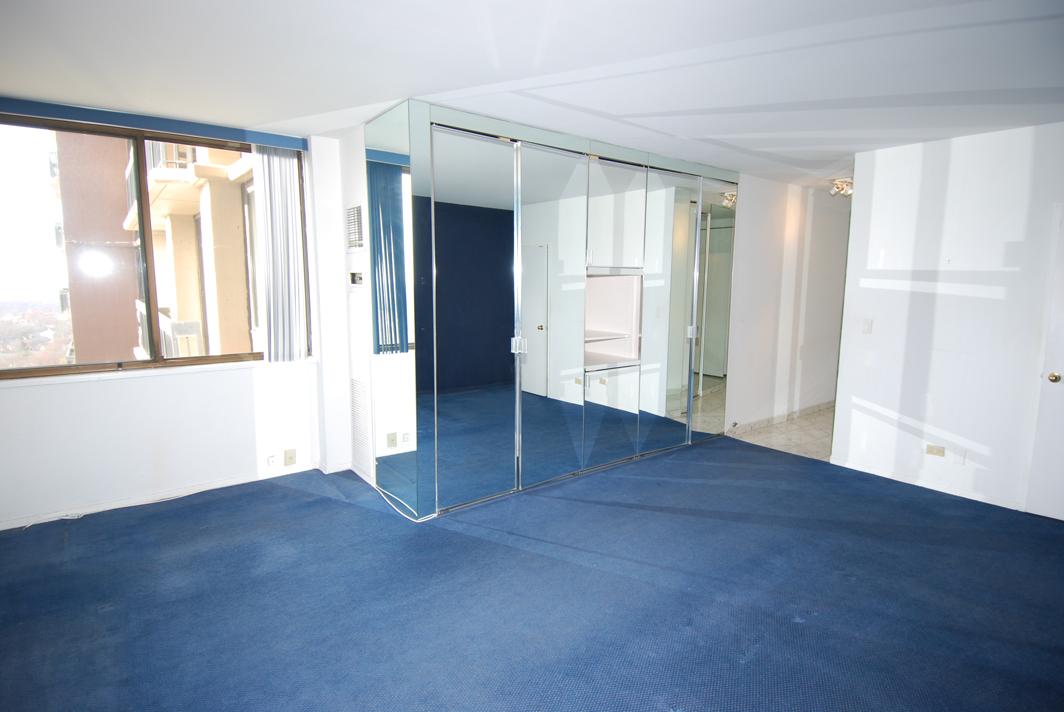 North Shore Towers Apt.