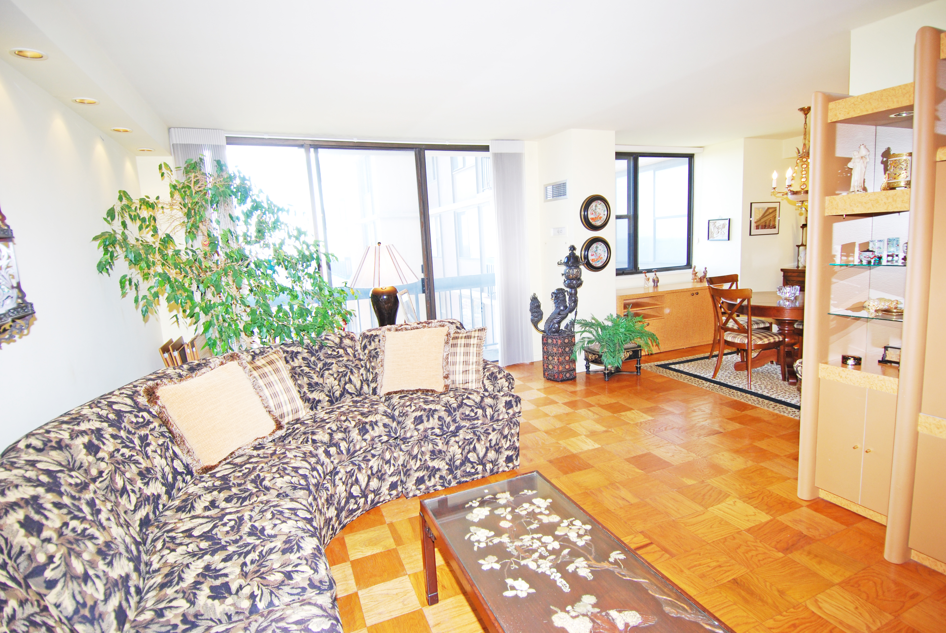 North Shore Towers Apt.