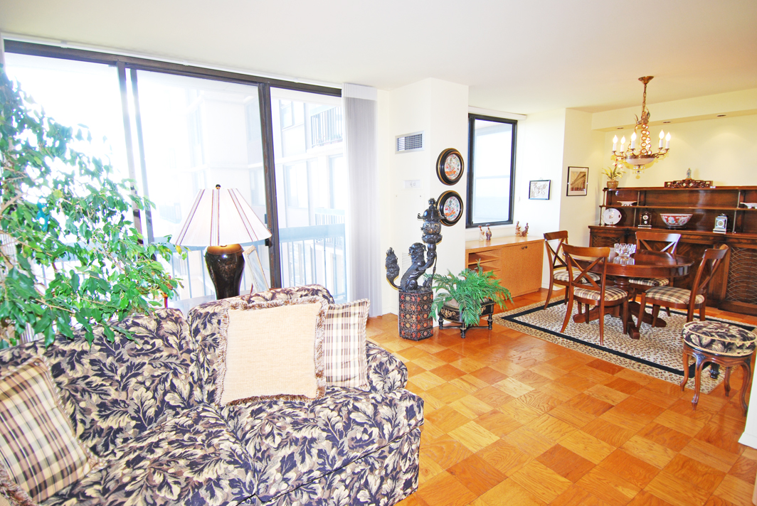 North Shore Towers Apt.