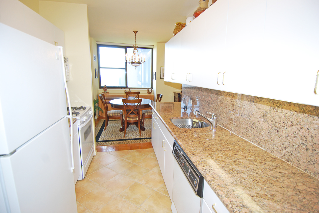 North Shore Towers Apt.