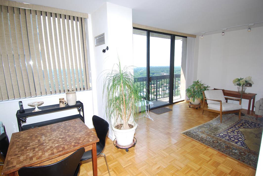 North Shore Towers Apt.