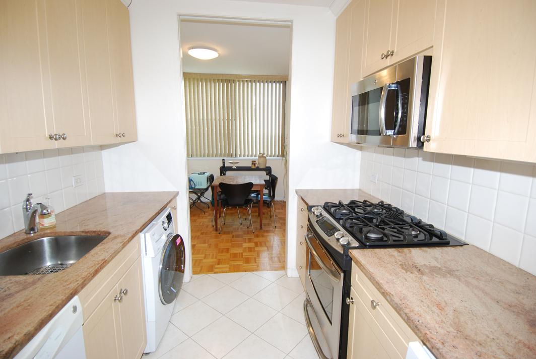 North Shore Towers Apt.