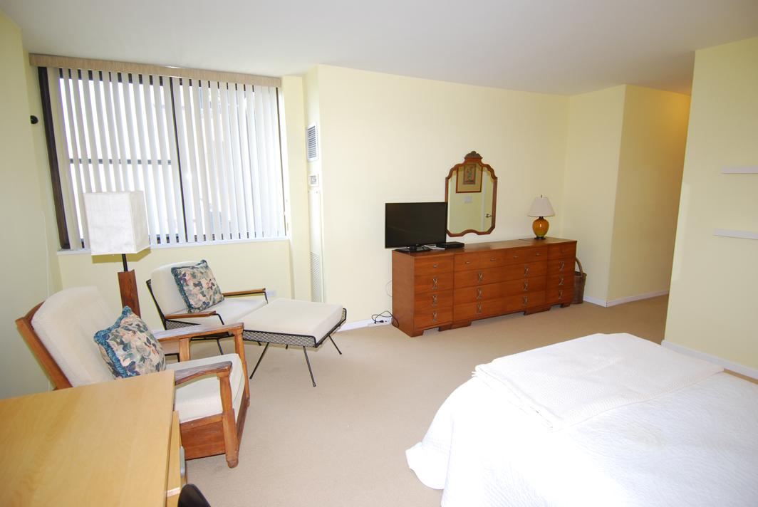 North Shore Towers Apt.