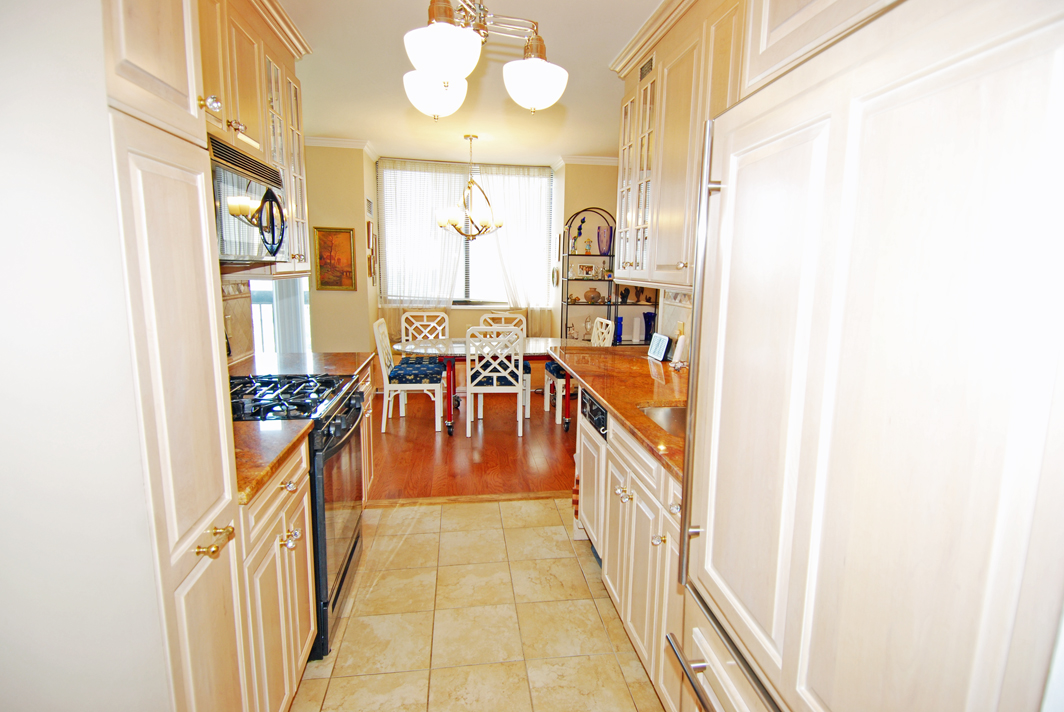 North Shore Towers Apt.