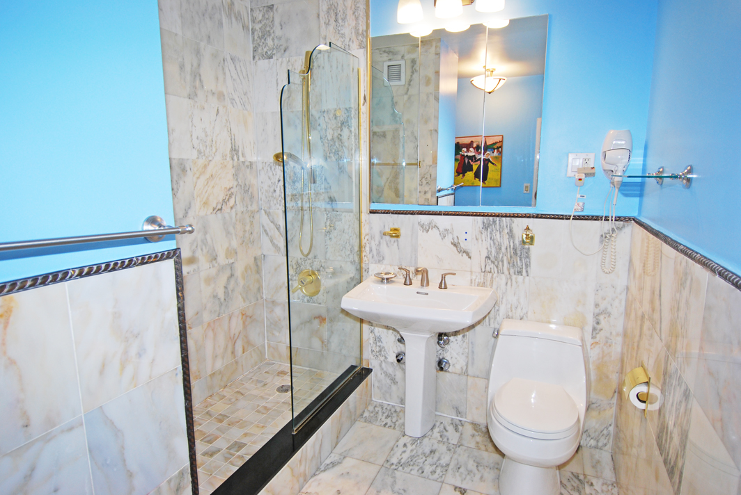 North Shore Towers Apt.