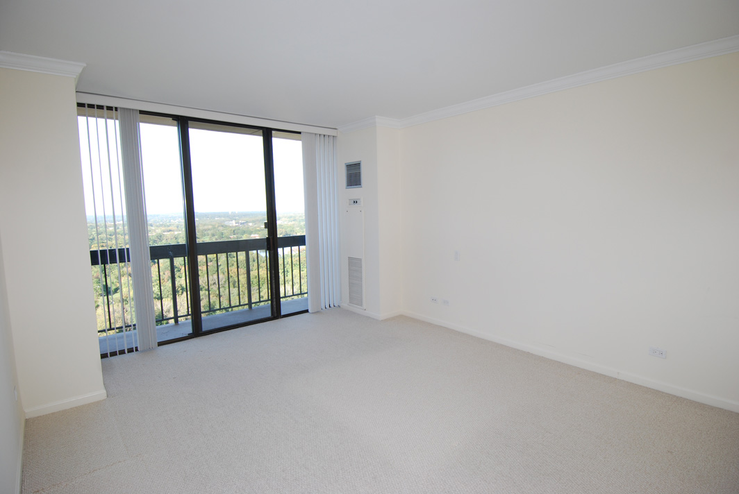 North Shore Towers Apt.