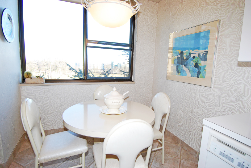 North Shore Towers Apt.