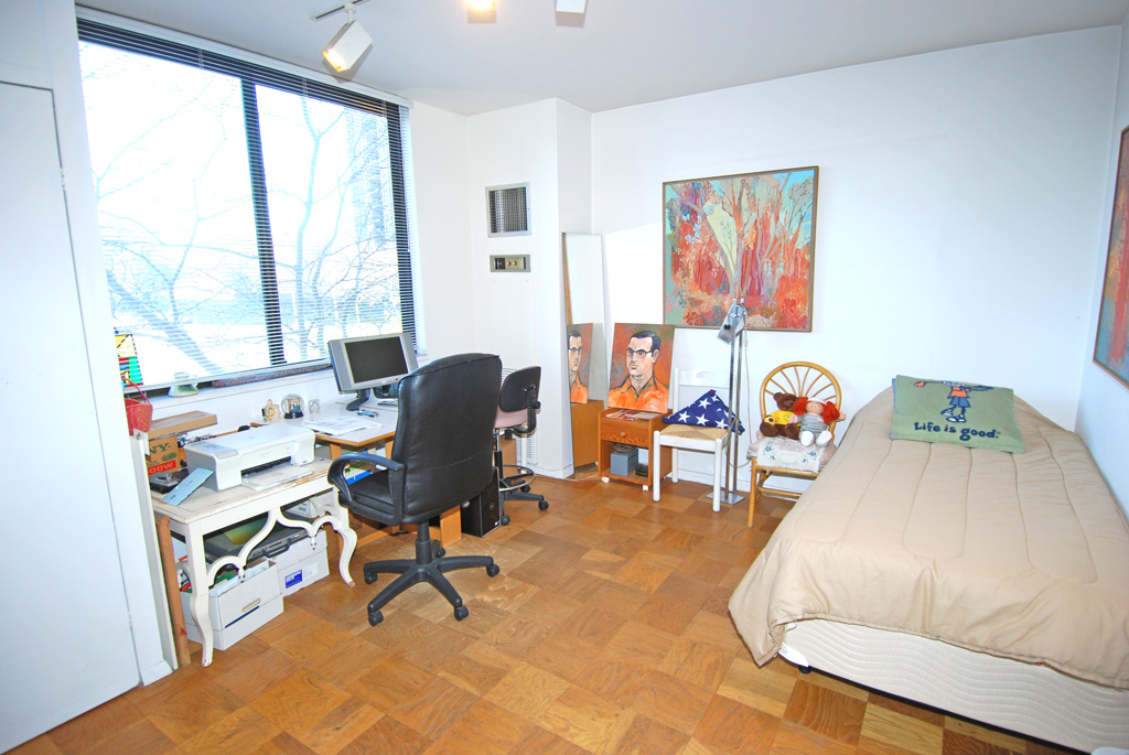 North Shore Towers Apt.