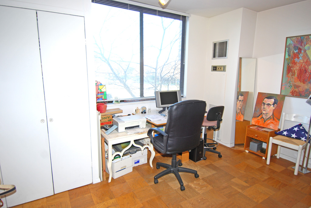 North Shore Towers Apt.