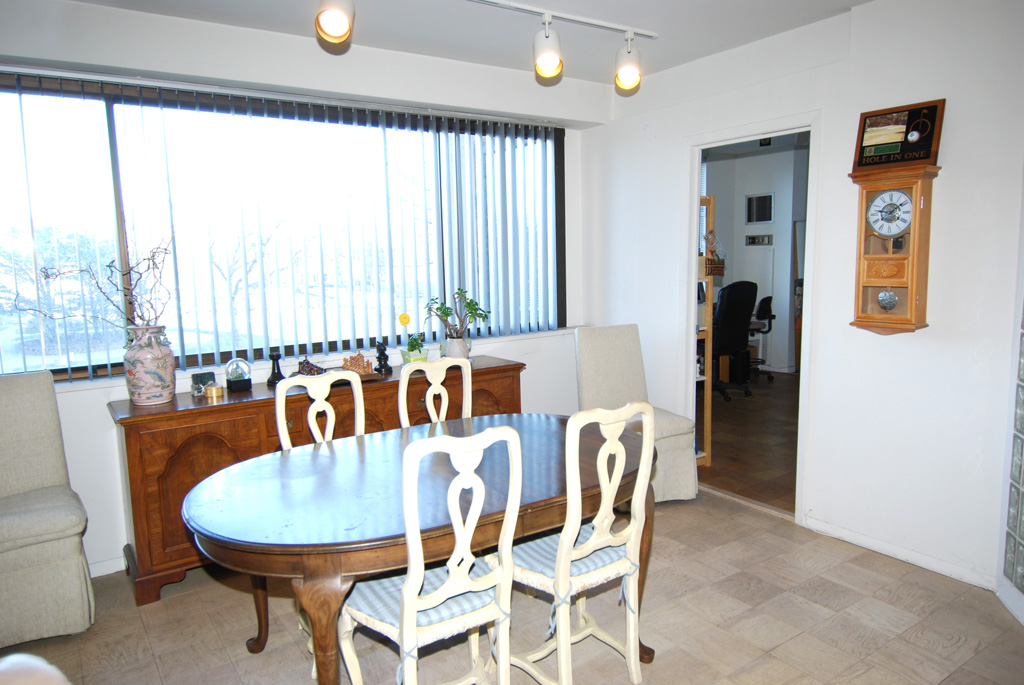 North Shore Towers Apt.