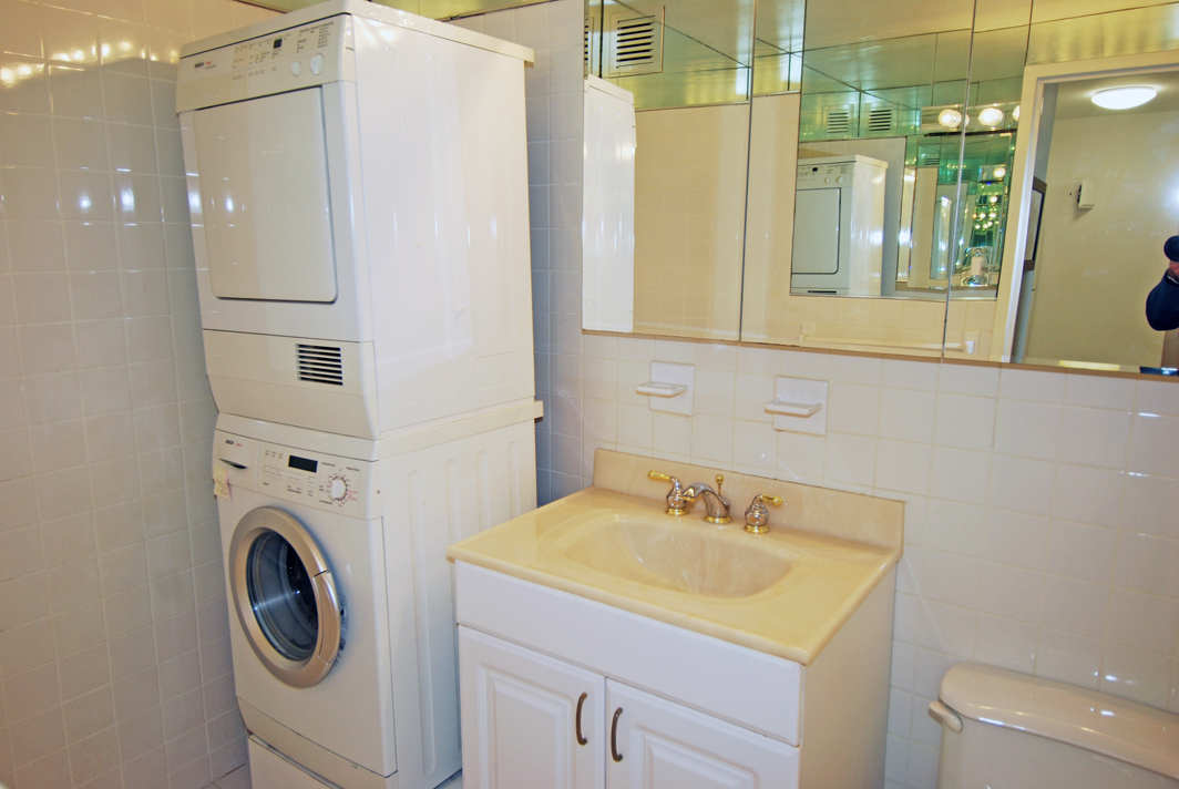 North Shore Towers Apt.