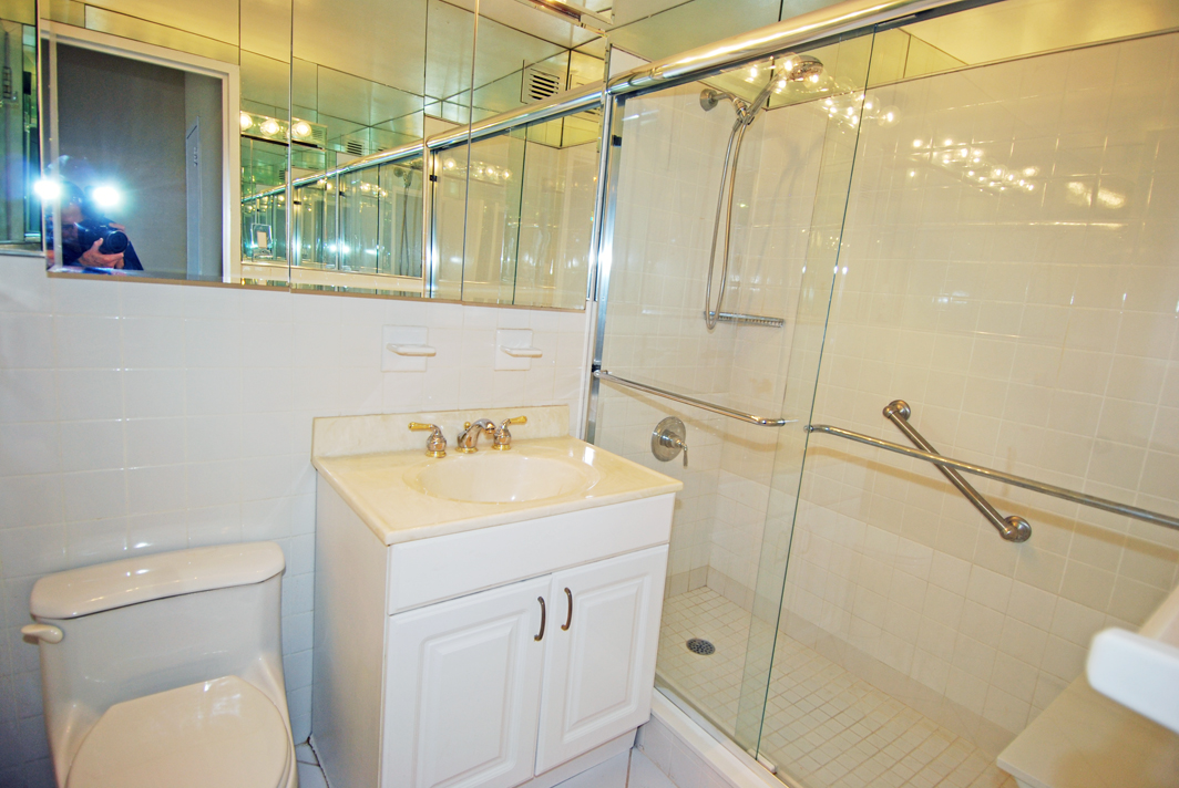 North Shore Towers Apt.