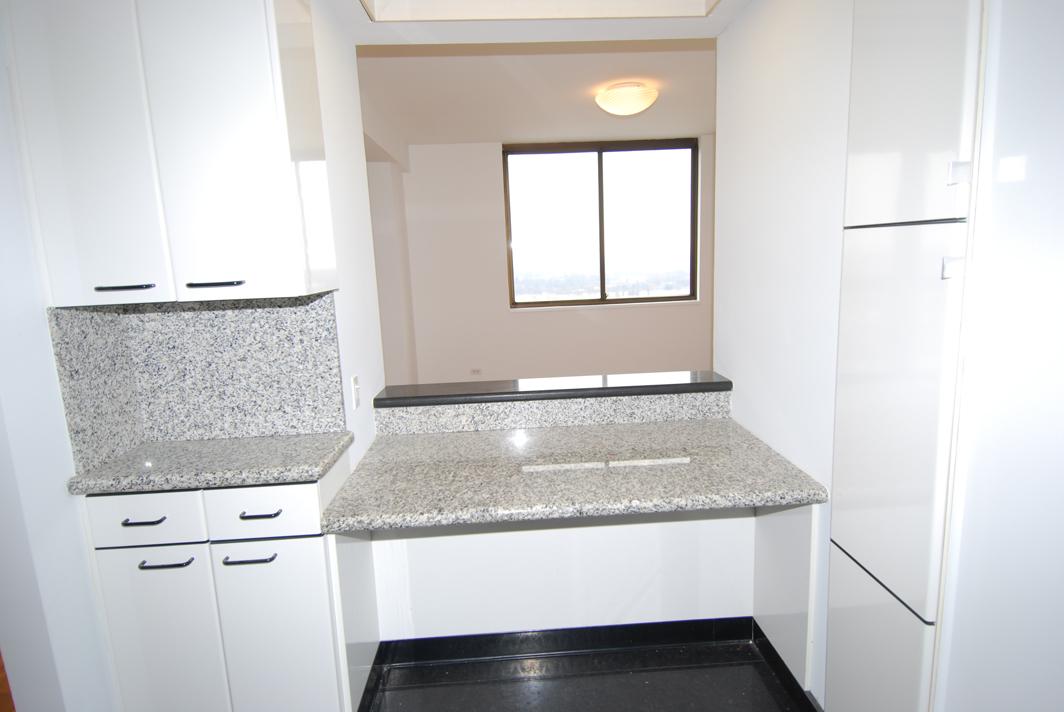 North Shore Towers Apt.