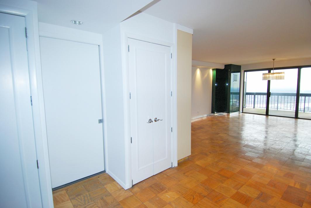 North Shore Towers Apt.