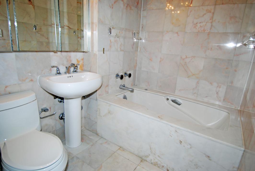 North Shore Towers Apt.