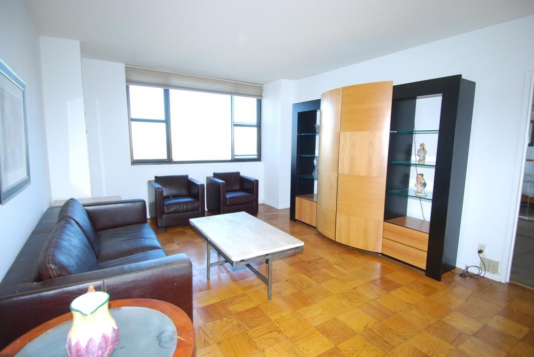 North Shore Towers Apt.