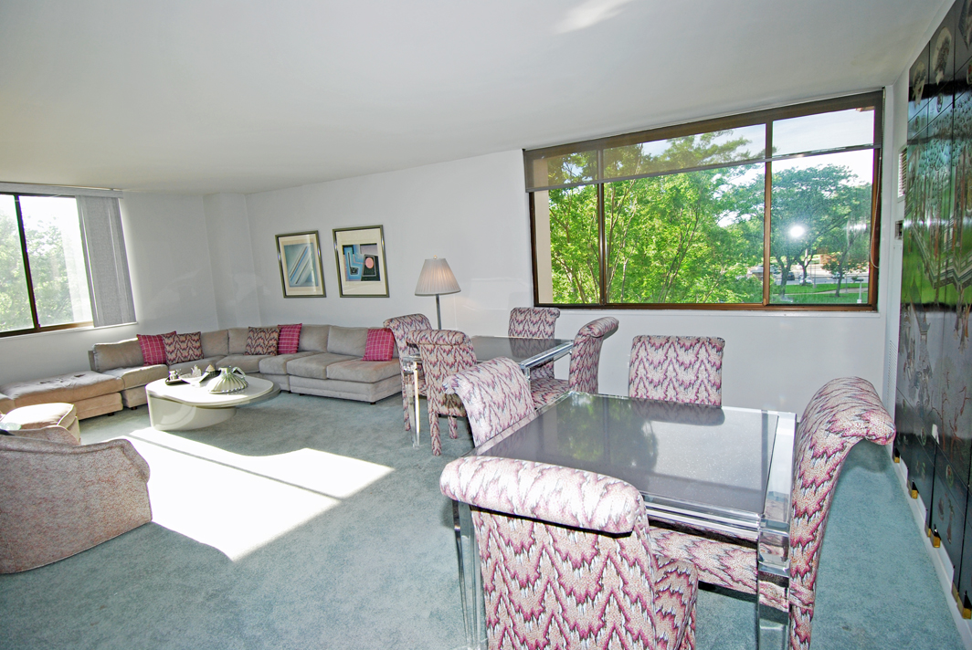 North Shore Towers Apt.