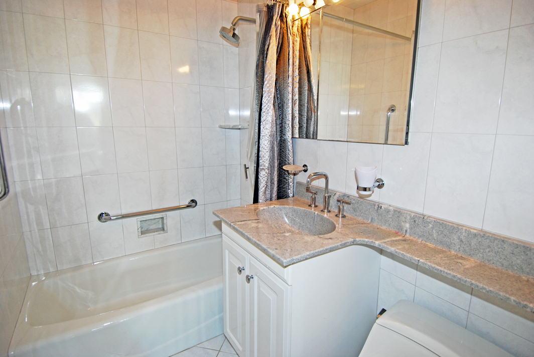 North Shore Towers Apt.