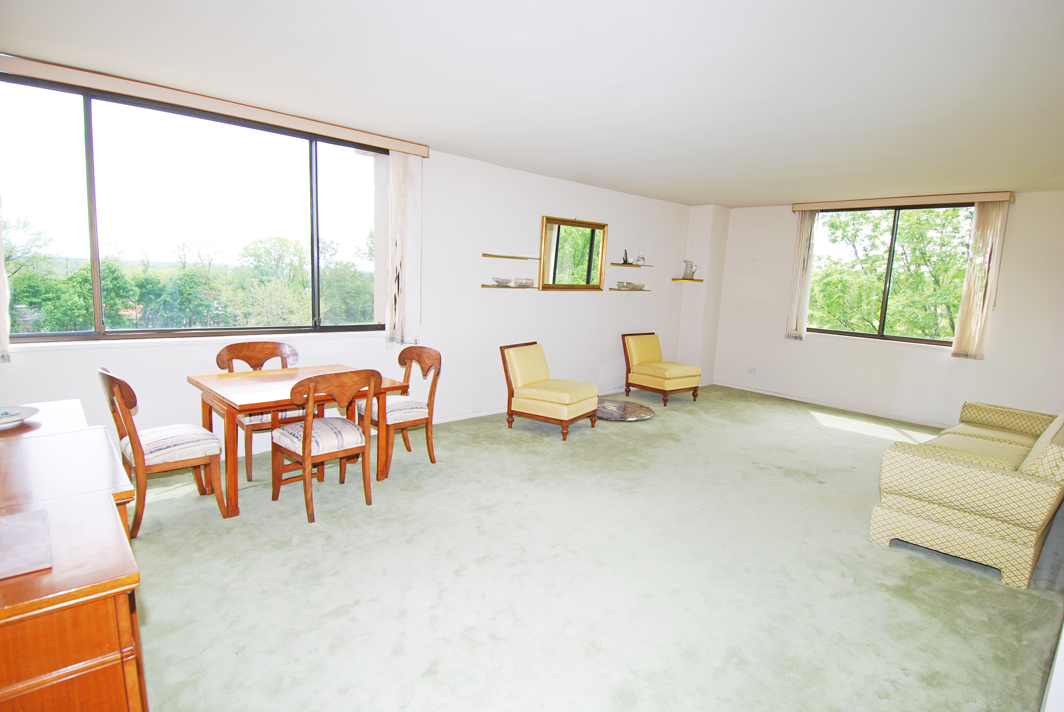 North Shore Towers Apt. 