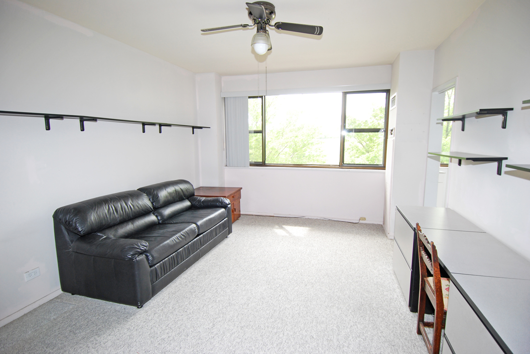 North Shore Towers Apt.