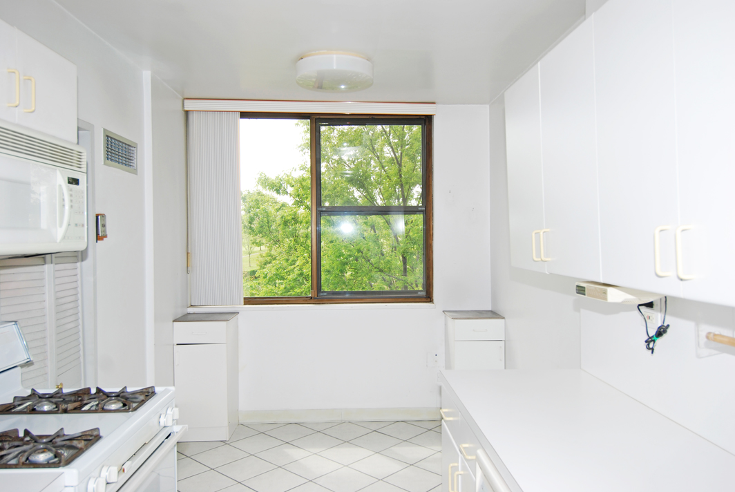 North Shore Towers Apt.