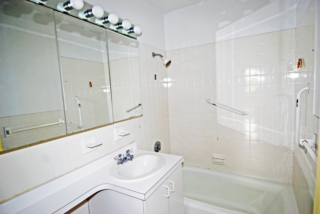 North Shore Towers Apt.