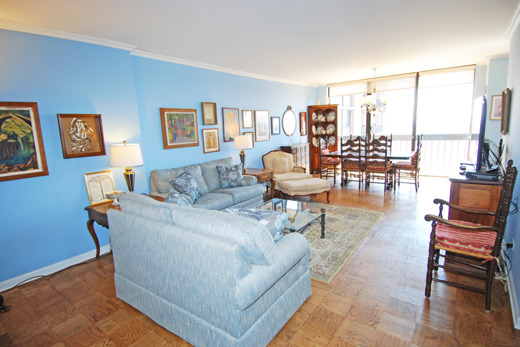 North Shore Towers Apartment