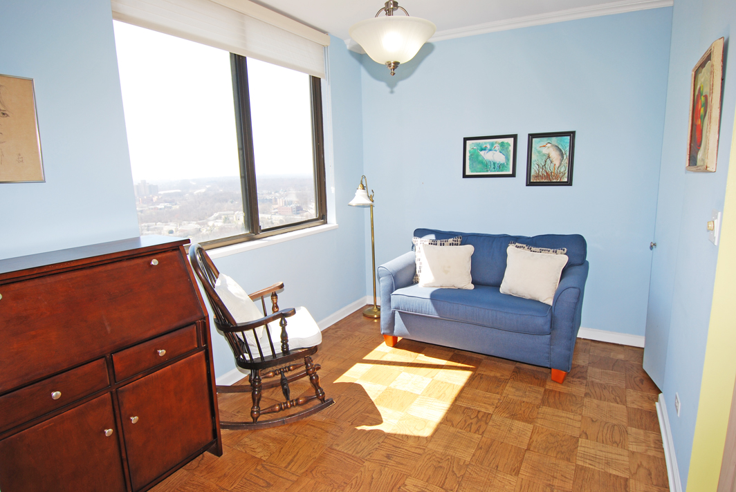 North Shore Towers Apartment