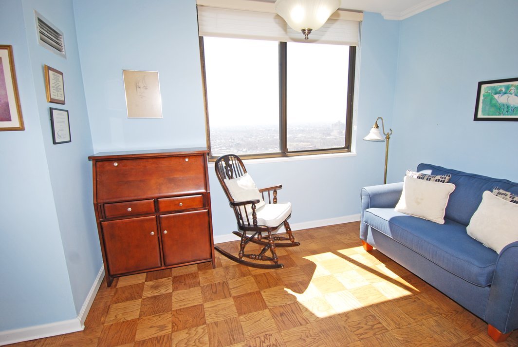 North Shore Towers Apartment