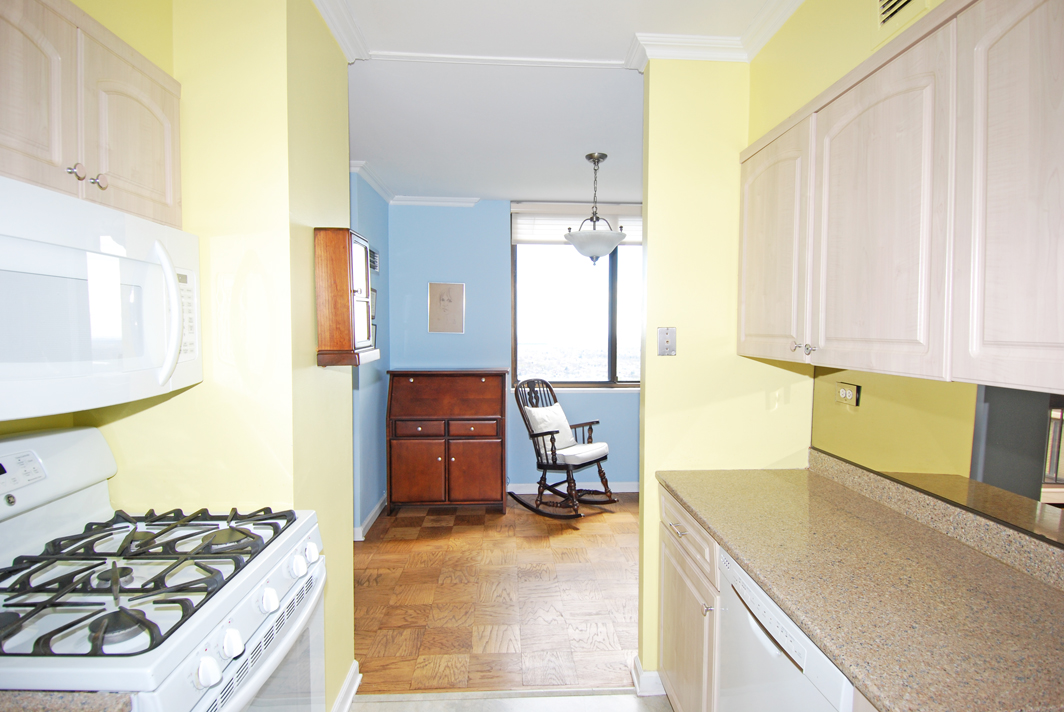 North Shore Towers Apartment